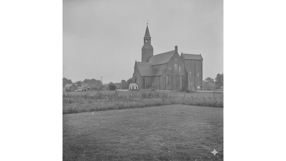 나에게 맞는 전입신고 후 확정일자 또는 전세권 설정 전략을 선택하는 모습